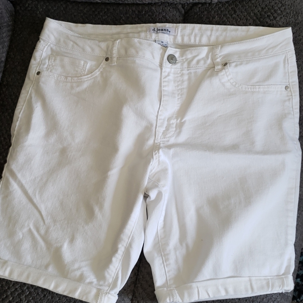 White cuffed jean shorts - size 16
